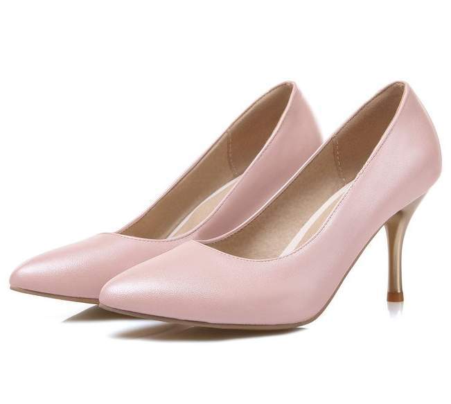 женская обувь для мужчин на шпильке