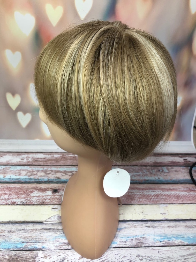 женские искусственные парики