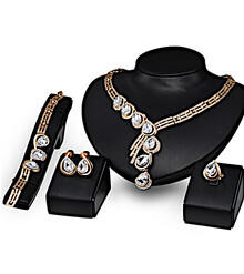 Набор бижутерии "Золотая капля" 